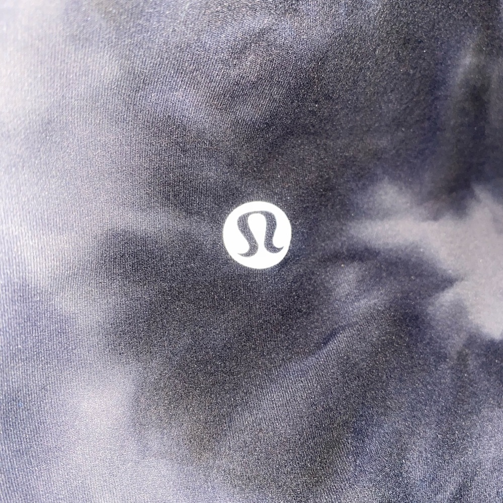 Super Cute Lululemon Align Leggings Worn Once - image 3